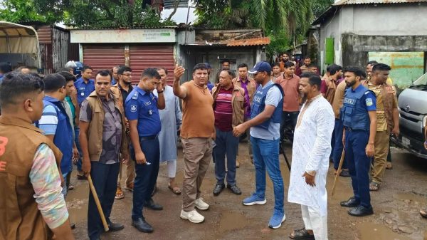অতিরিক্ত পুলিশ সুপারের চ্যা-লেঞ্জ, ময়মনসিংহে মা-দক ও ছি-নতাই ঠেকাতে পুলিশের ব্যাপক ত-ৎপরতা
