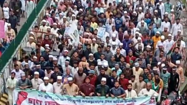 জুলাই গ-ণঅভ্যুত্থানের প্রথম বার্ষিকীতে বাগেরহাটে জামায়াতের গণ জমায়েত ও মিছিলে জনতার ঢ-ল