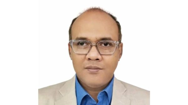 পটুয়াখালীর সেই ডিসি অ-বশেষে কুষ্টিয়ায় ব-দলি