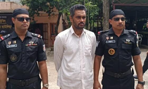 কুমিল্লার ইউপি সদস্য হ-ত্যা মা-মলার আ-সামি ঢাকায় গ্রে-ফতার