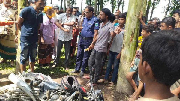 রায়গঞ্জে ৬ লাখ টাকা সহ অফিসে ফে-রার পথে বিকাশ কর্মী নি-খোঁজ