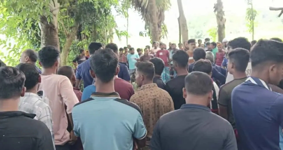 নড়াইলে গলা ও পুরুষাঙ্গ কে-টে হ-ত্যা