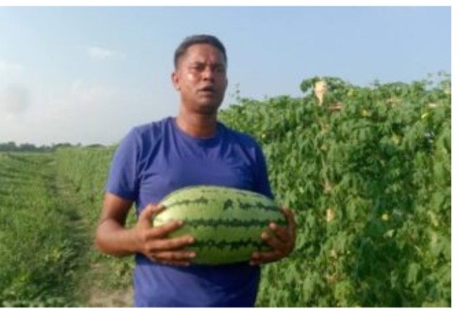 পাইকগাছায় কৃষি অফিসের বিভিন্ন প্রকল্পের মাধ্যমে  কৃষি অর্থনীতি বদ-লে যাচ্ছে