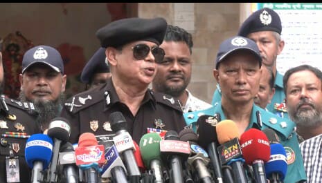 দুর্গোৎসবকে ঘিরে গু-জব রটানোর চেষ্টা করলে ক-ঠোর ব্য-বস্থা নেয়া হবে, রংপুরে  র‌্যাব-এর মহাপরিচালক