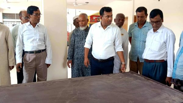 কোটালীপাড়া মুক্তিযোদ্ধা কমপ্লেক্স পরি-দর্শন শেষে কার্যকর পদক্ষেপ গ্রহণ করলেন ইউএনও মাসুম বিল্লাহ
