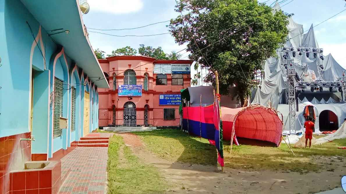 নড়াইলে স-ম্প্রীতির এক অটুট বন্ধন মসজিদে চলছে নামাজ আর মন্দির চলছে শারদীয় দুর্গা পূজা