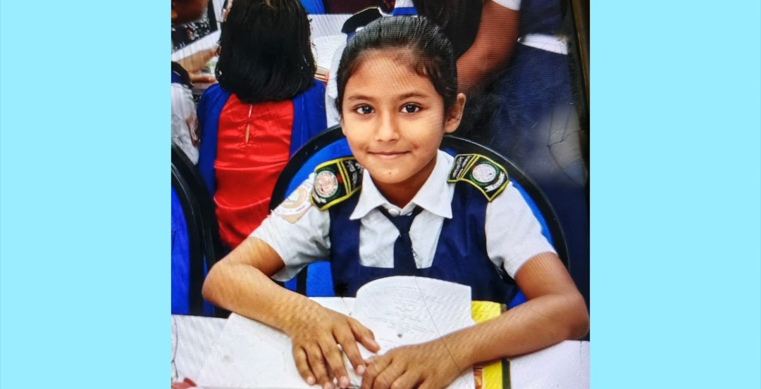 ড্রামট্রাকের থা-বাই সড়কে স্কুলছাত্রী নিহ-ত