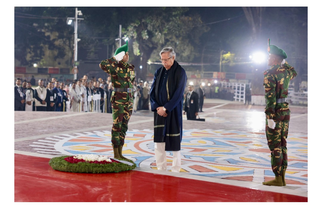 শহীদ মিনারে রাষ্ট্রপতির শ্রদ্ধা নিবেদন